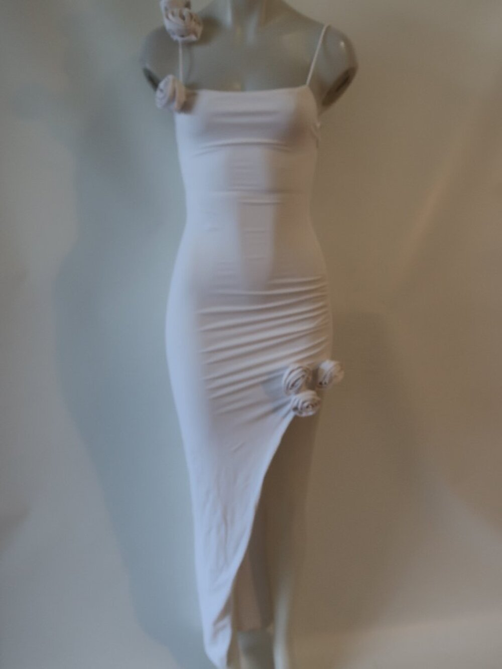 Womens More To Come White Floral Applique Maxi Dress XS